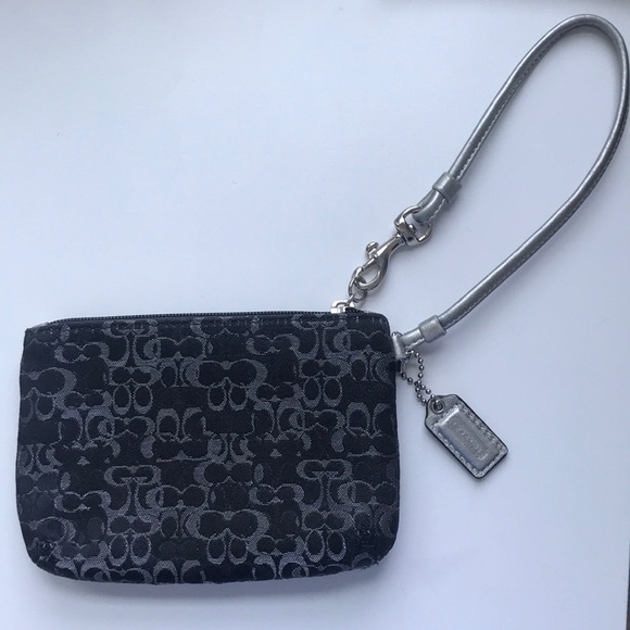 Coach Wristlet - Picture 4 of 5